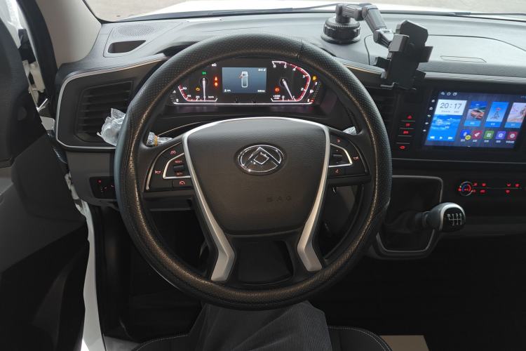 Used SAIC MAXUS Xintu V80 2025 PRO Aoyuntong 2.0T Manual Long Wheelbase Mid-Height 6/7/8/9-Seater
