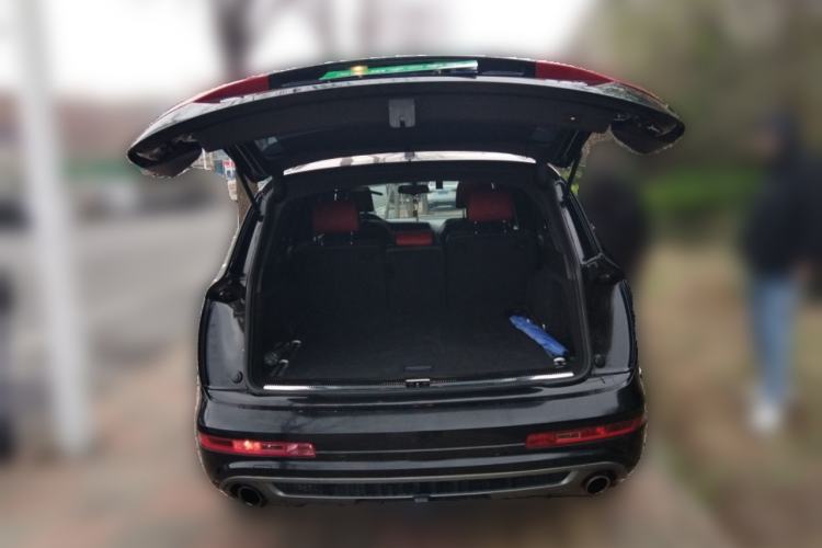 Used Audi Q7 2011 3.0 TFSI Comfort (200kW) Trunk