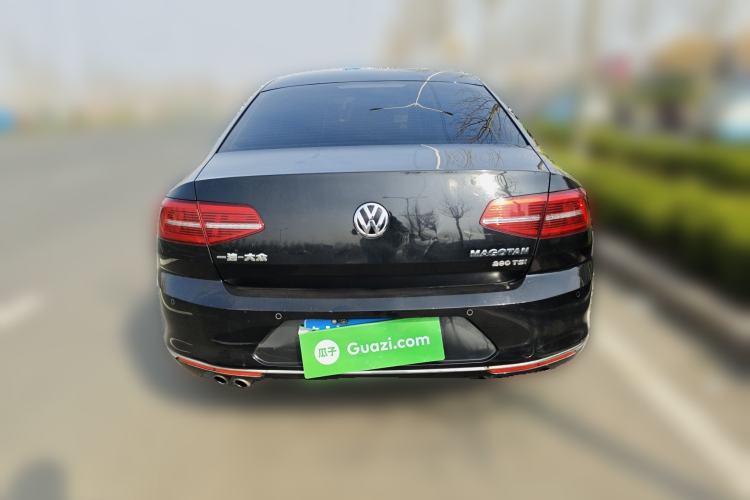 Used Volkswagen Magotan 2017 280TSI DSG Comfort Model Rear