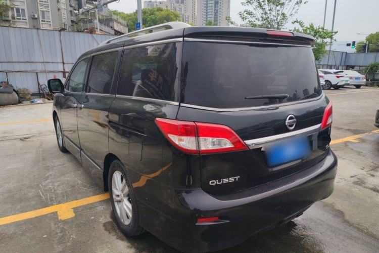 Used Nissan Quest 2015 3.5L SL
