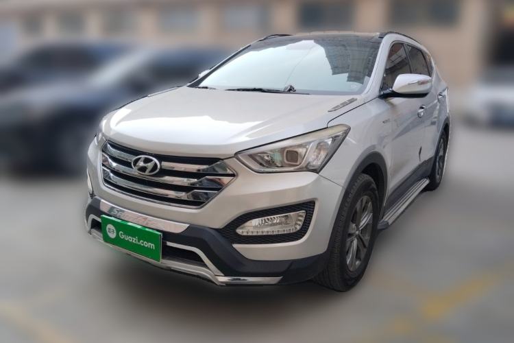 Used Hyundai Santa Fe 2013 2.4L Automatic Two-Wheel Drive Smart Version