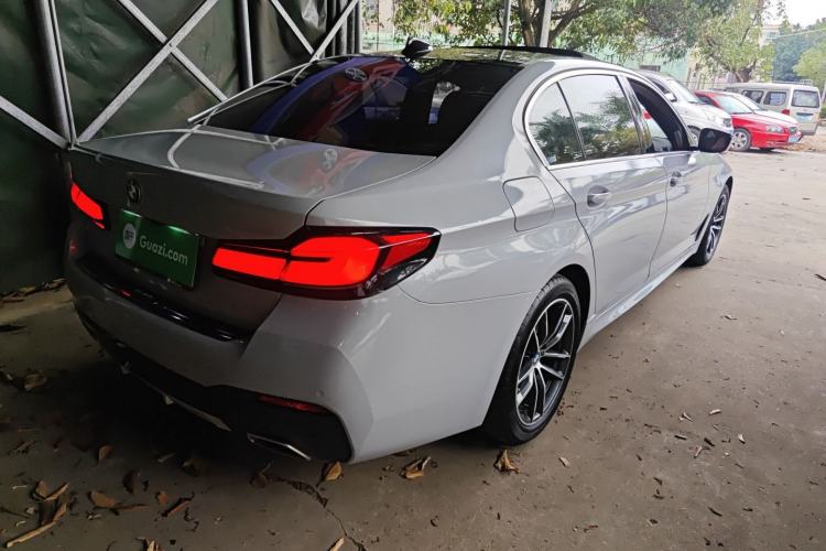 Used BMW 5 Series 2022 525Li M Sport Package Rear Right 45 Deg