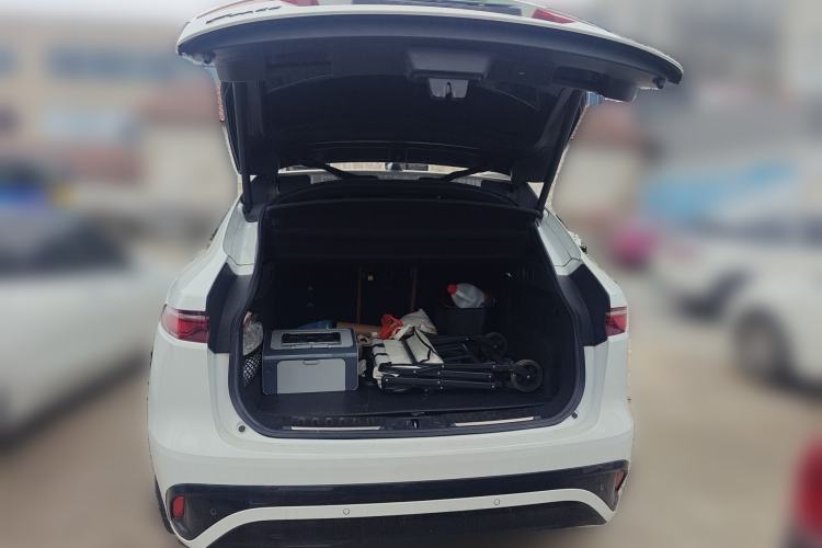 Used Jaguar F-PACE 2023 P250 R-Dynamic BLACK Trunk