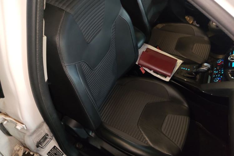 Used Ford Focus 2017 Sedan EcoBoost 125 Automatic Supreme Style SmartDrive Edition
