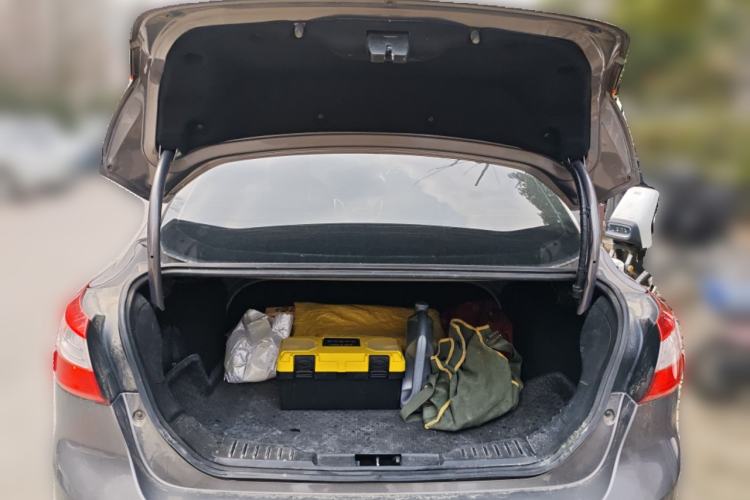 Used Ford Focus 2012 Sedan 1.6L Manual Fashion Edition
