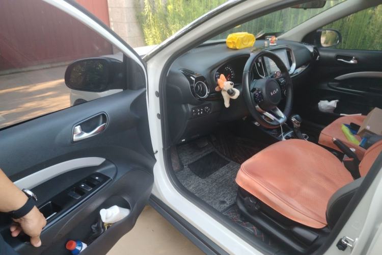 Used Kia kx1 Stonic 2021 1.4L CVT Fun & Sunroof Model