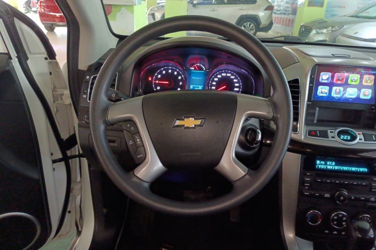 Used Chevrolet Captiva 2015 2.4L Two-Wheel Drive Urban Version 7 Seats
