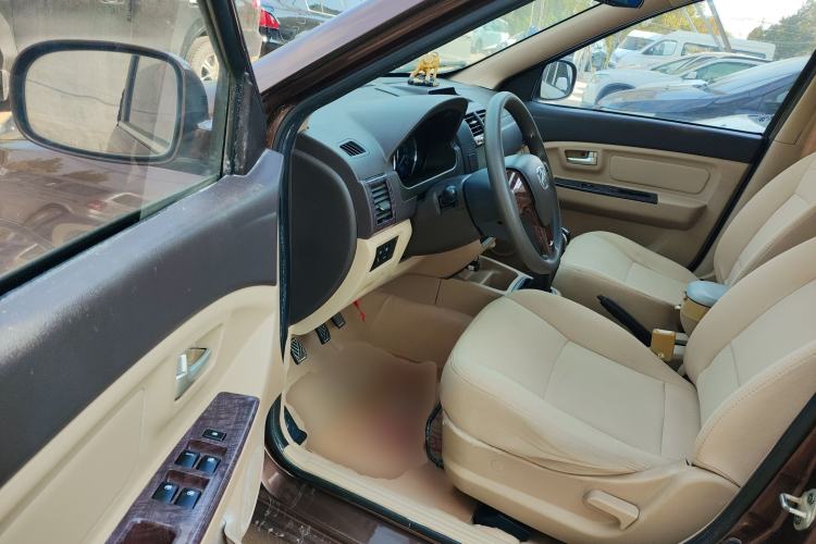 Used BAIC Weiwang M30 2015 1.5L Basic Version DAM15
