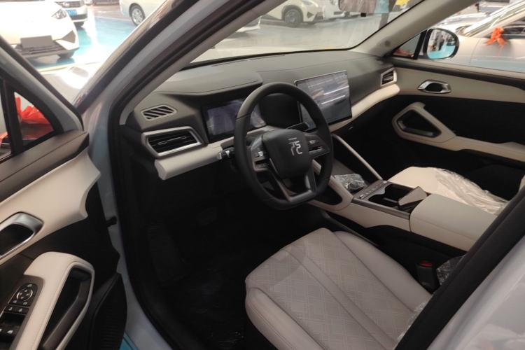 Used BYD Yuan UP 2025 Intelligent Driving Version 401 KM Dynamic Edition

