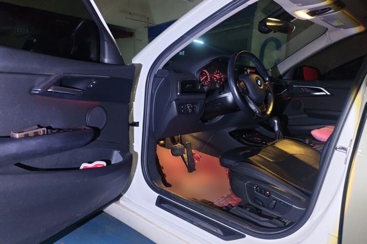 Used BMW 1 Series 2017 118i Sport Edition Driver Seat