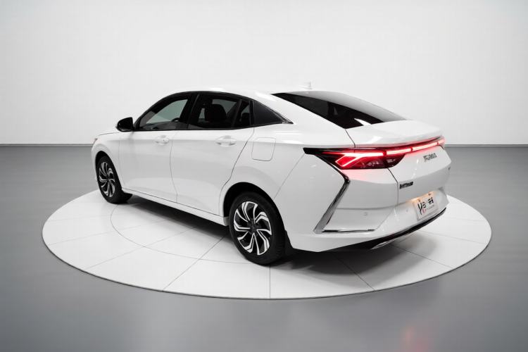 Used Dongfeng Aeolus Yixuan 2021 230T Automatic ZuiFeng Edition Exterior 2