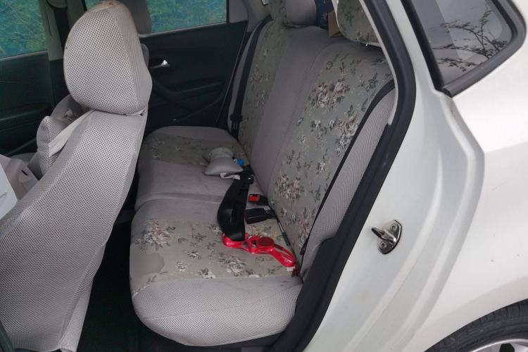 Used Volkswagen Polo 2013 1.6L Automatic Comfort Edition
