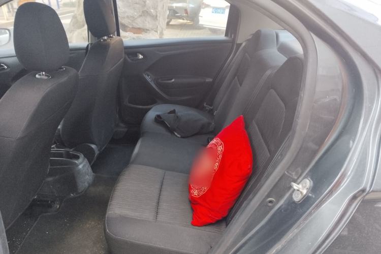 Used Citroen Elysee 2015 Zhishang Edition 1.6L Manual Fashion Model
