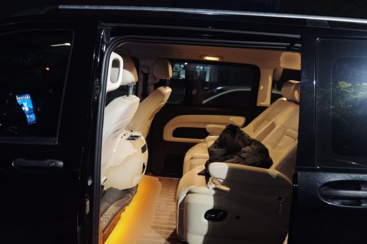 Used Mercedes-Benz Vito 2020 2.0T Business Version 7 Seats Left Rear Seat