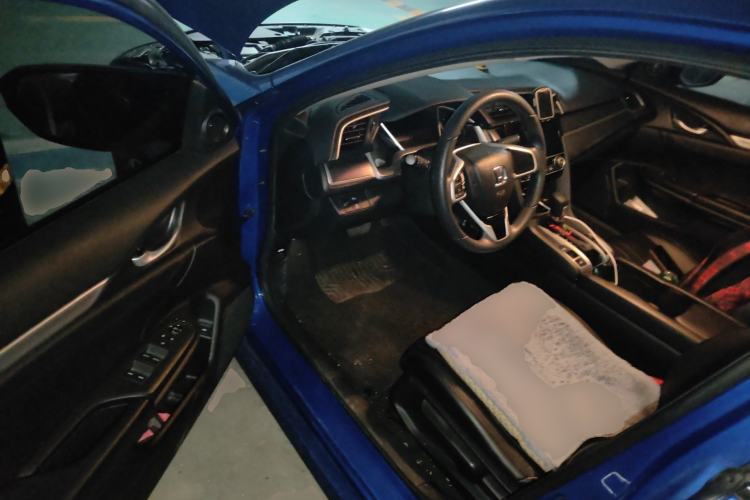 Used Honda Civic 2016 220TURBO CVT Luxury Edition Driver Seat