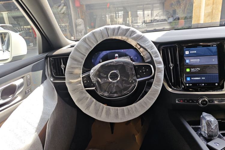 Used Volvo S60 2025 B4 Zhiyi Luxury Edition