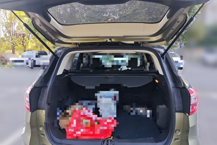 Used Ford Kuga 2017 EcoBoost 245 Four-Wheel Drive Platinum Edition Trunk