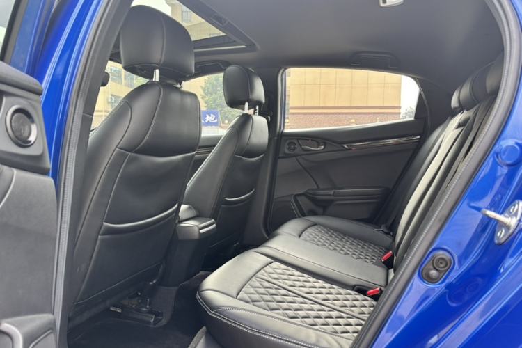 Used Honda Civic 2021 HATCHBACK 220TURBO CVT Trendy Cool Edition Interior 2