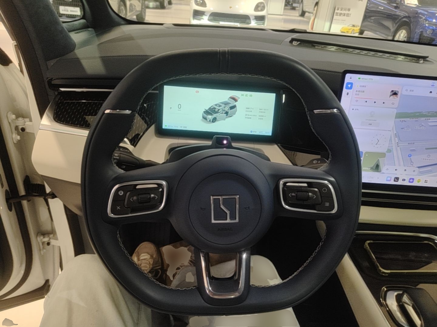 Zeekr 009 2024 Six-Seat Executive Version 4WD 108 kWh — снимка 13