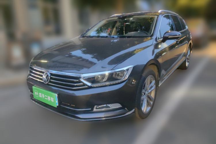 Used Volkswagen Variant 2018 380TSI Two-Wheel Drive Comfort Edition