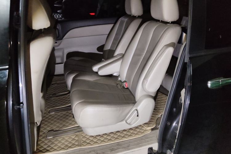 Used Mazda 8 2011 2.3L Elite Edition