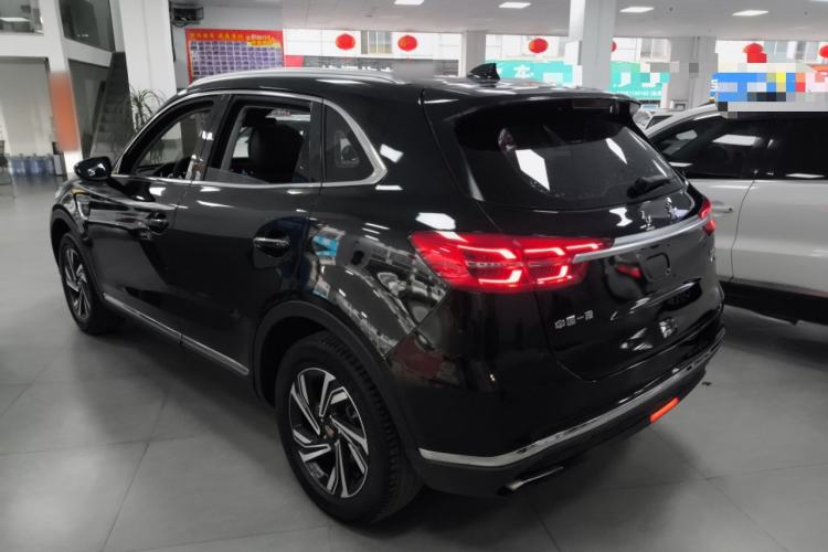 Used Hongqi HS5 2022 Revised Version 2.0T Smart Connect Flagship Edition
