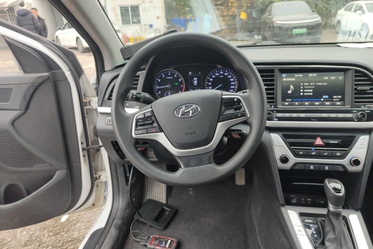 Used Hyundai Elantra (6th Generation / Lingdong) 2016 1.6L Automatic ZhiXuan – Elite Version
