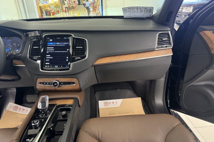 Used Volvo XC90 2023 B6 Zhiyi Luxury Edition 7-Seater