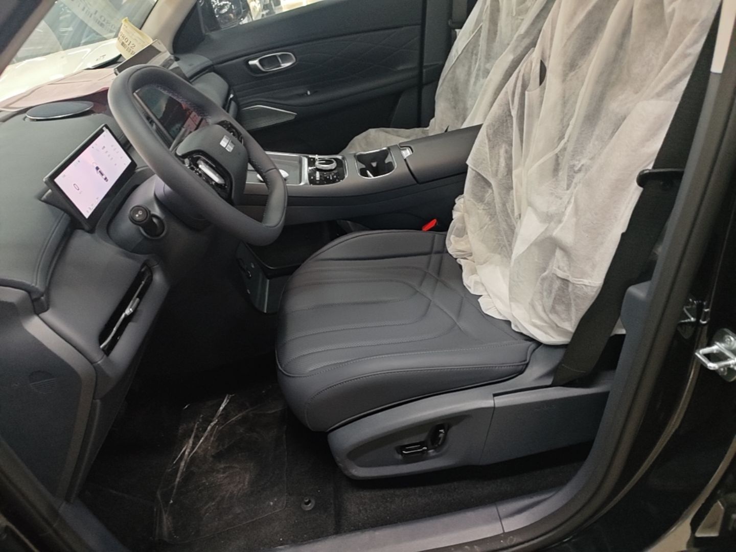 Geely Galaxy Xingjian 7 EM-i 2026 Model 135km Smart Navigation Version — снимка 17