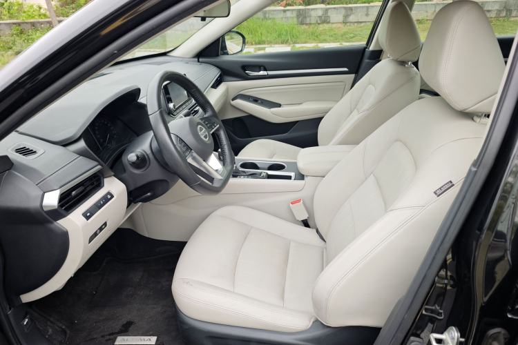 Used Nissan Teana 2019 2.0L XL Comfort Edition Interior 2