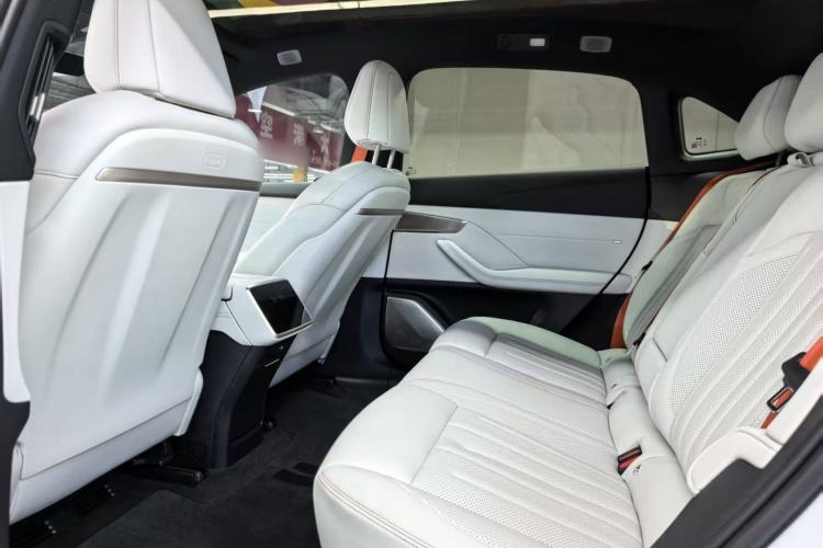 Used ONVO L60 2024 60 kWh Rear-Drive Version
