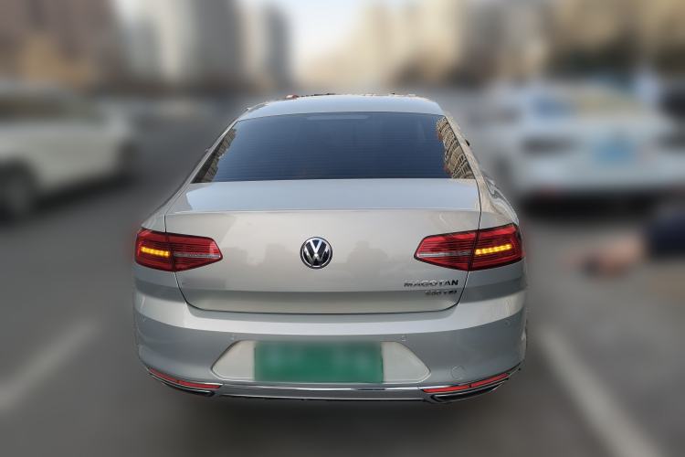 Used Volkswagen Magotan 2017 330TSI DSG Luxury Model Rear