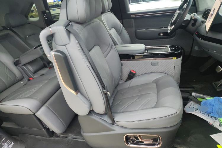 Used Zeekr MIX 2025 Intelligent Driving Version
