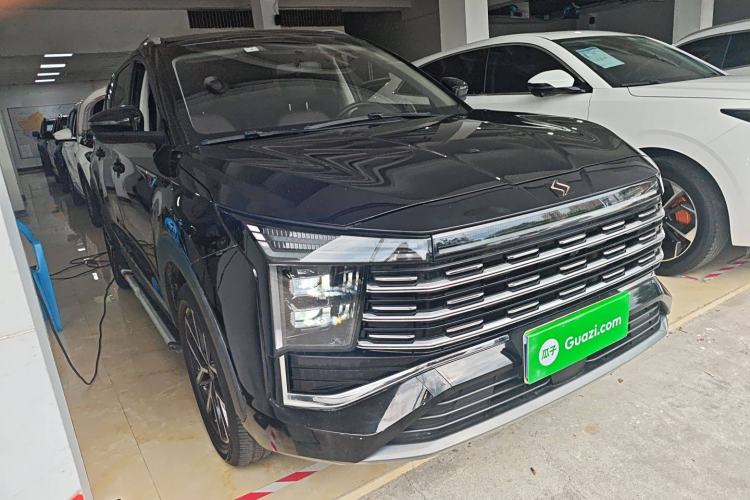 Used SOL X8 PLUS 2023 1.5 TGDI DCT Smart Home Edition 7-Seater