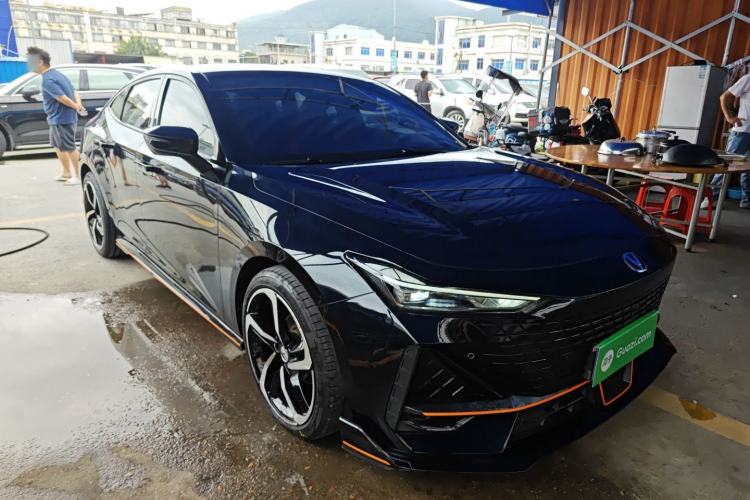 Used CHANGAN UNI-V 2023 1.5T Sport Edition Exterior 1