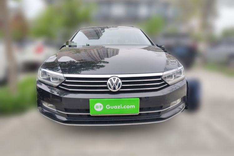 Used Volkswagen Magotan 2018 330TSI DSG Luxury Model Front