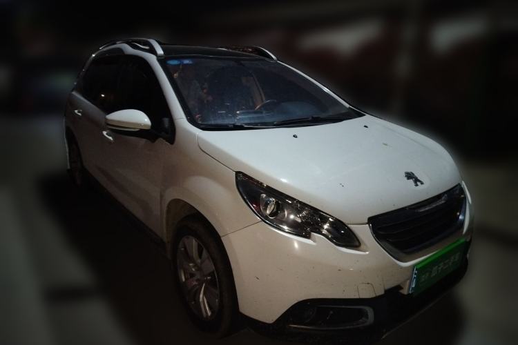 Used Peugeot 2008 2014 1.6L Automatic Fashion Edition Front Right 45 Deg