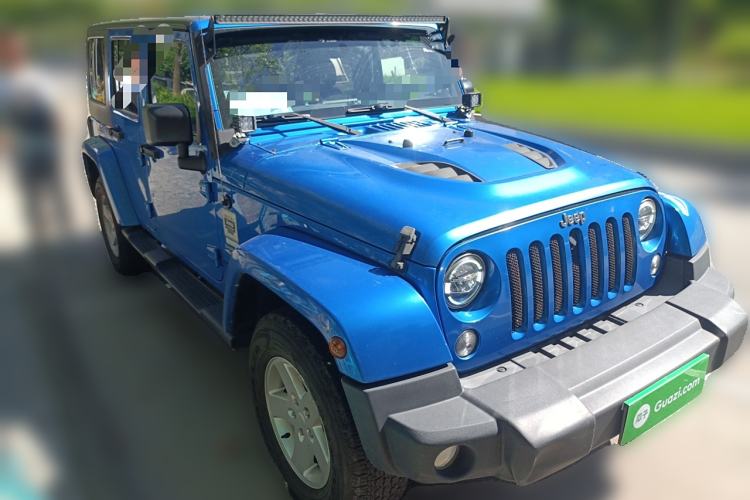 Used Jeep Wrangler 2014 3.0L Sahara Four-Door Edition