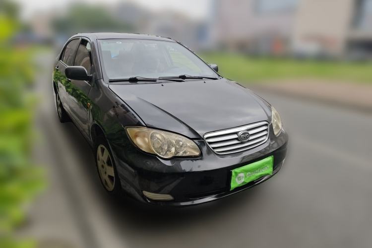 Used BYD F3 2013 Energy-Efficient Model 1.5L Manual Comfort Version Front Right 45 Deg