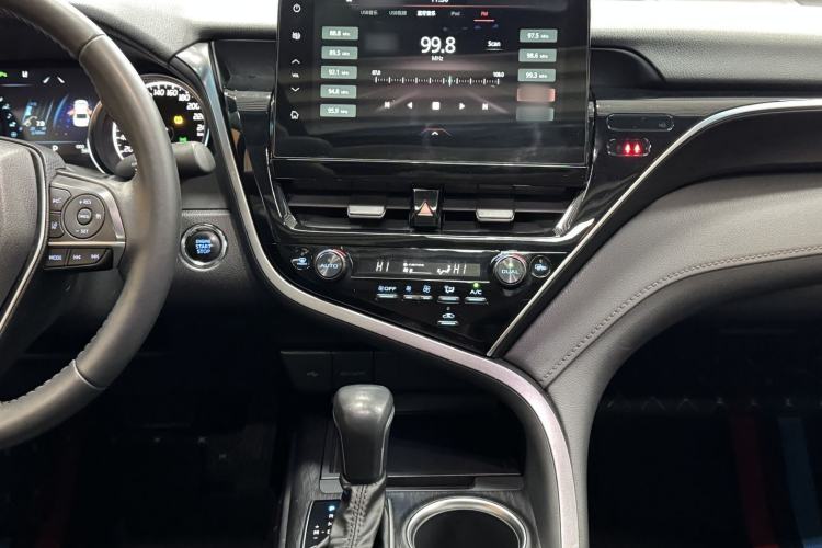 Used Toyota Camry 2021 2.0G Luxury Edition