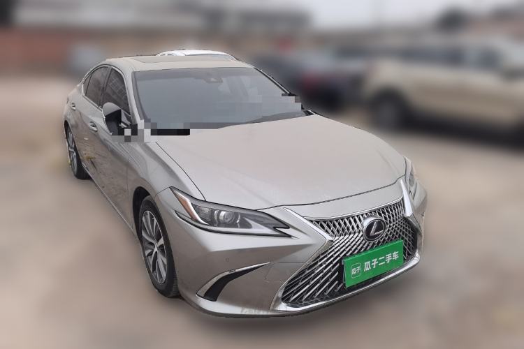 Used Lexus ES 2018 300h Premier Edition China V Standard
