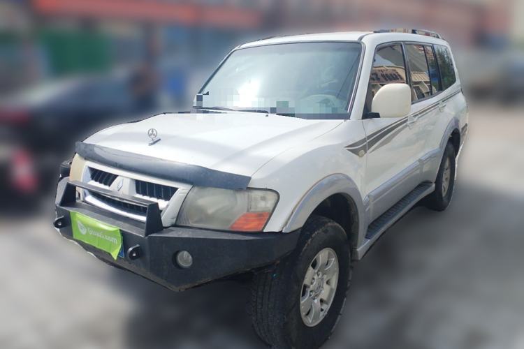 Used Mitsubishi Pajero 2011 V73 3.0L AT GLX