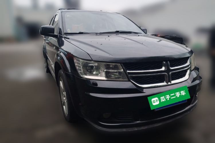 Used Dodge Journey 2011 2.7 Luxury Navigation Edition Front Right 45 Deg