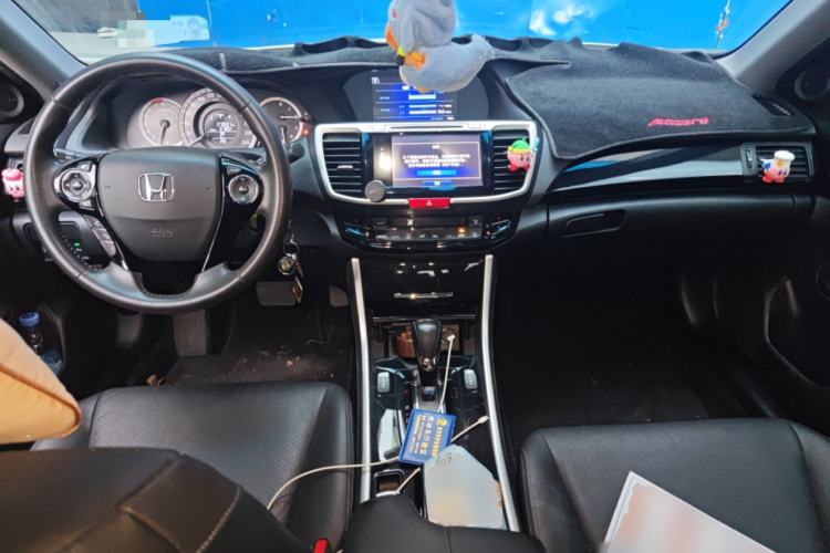 Used Honda Accord 2016 2.0L Elite Edition Center Console