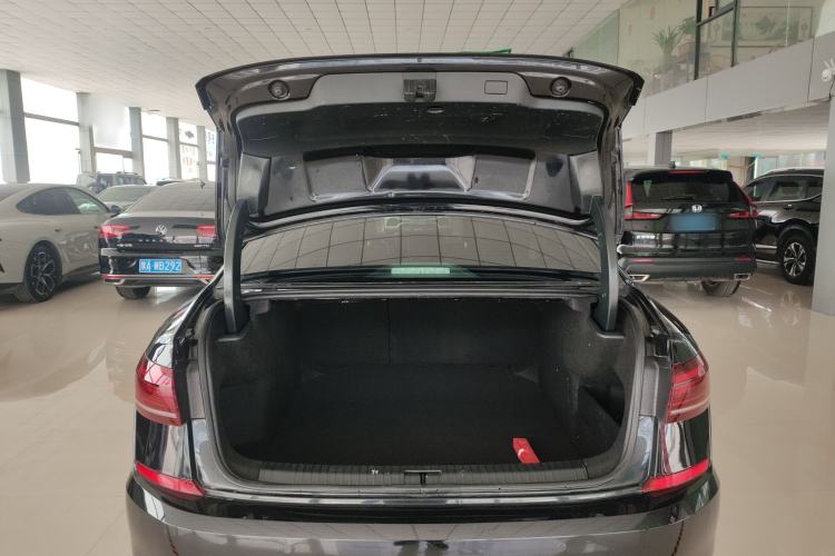 Used Volkswagen Passat 2022 330TSI Starry Elite Edition Trunk