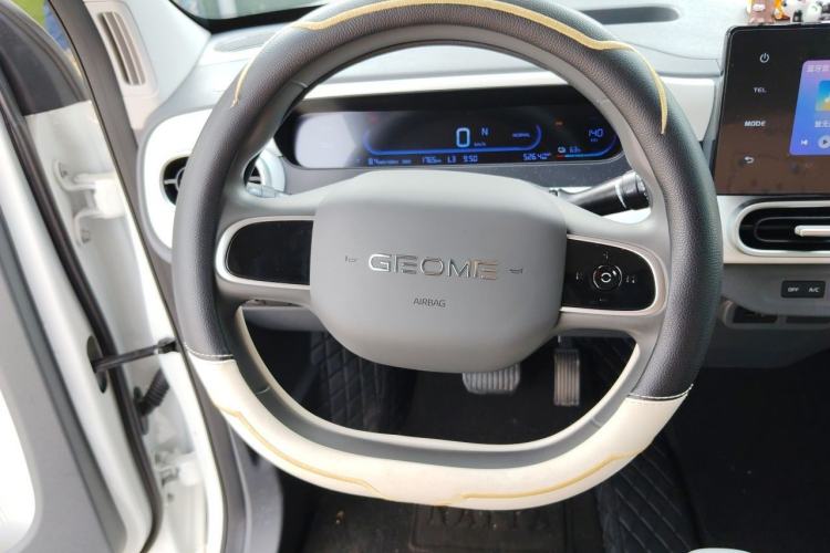 Used Geely Galaxy Panda 2025 210 km – Yuanqi Bear