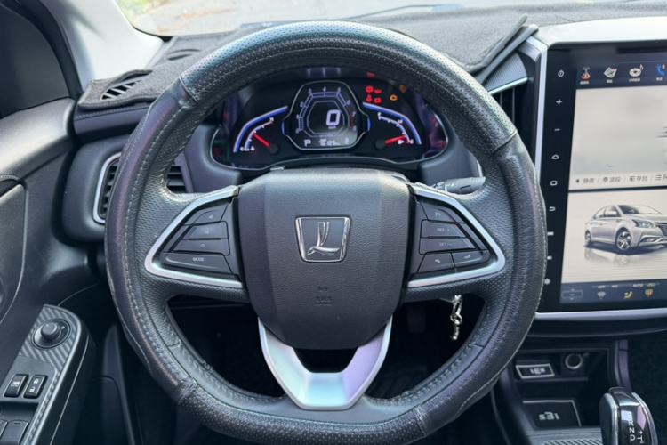 Used Luxgen S3 2016 1.6L CVT Flagship Edition
