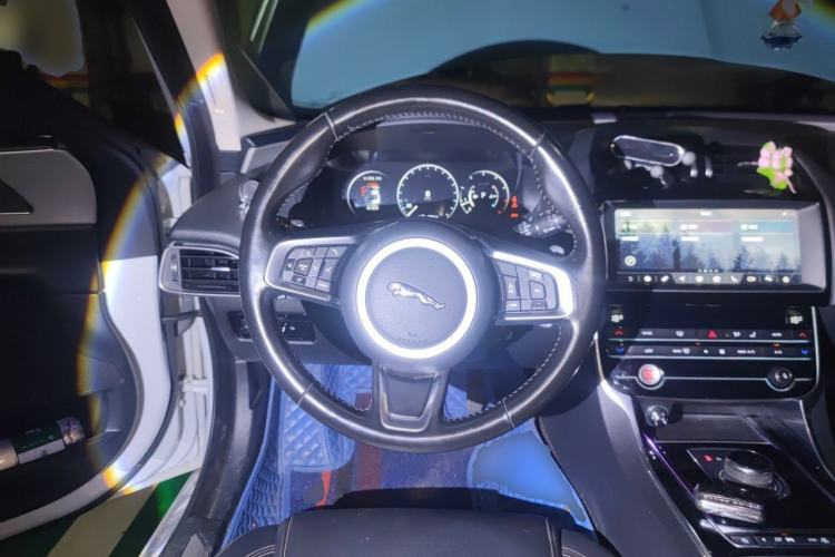 Used Jaguar XEL 2019 2.0T 200 PS Deluxe Edition
