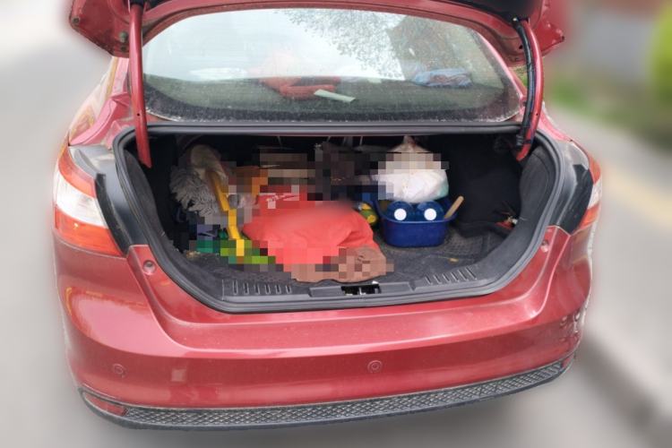 Used Ford Focus 2012 Sedan 1.6L Automatic Fashion Edition Trunk