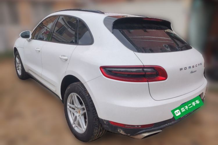 Used Porsche Macan 2016 Macan 2.0T Rear Left 45 Deg